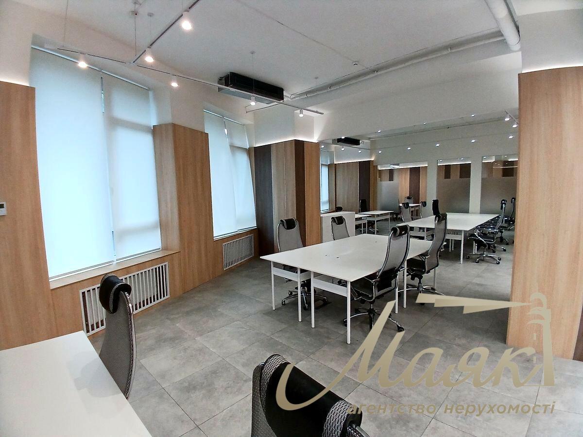 Office for rent 250 sq.m in LCD A52 Secheviye Streltsov str. (Artema), 44-A