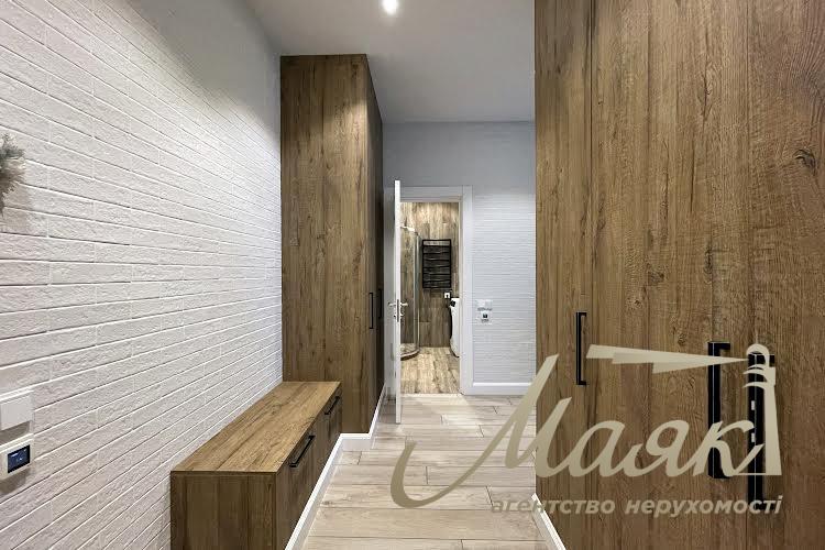 Rent 2-room apartment in residential complex Tetris hall st. (Dimitrova), 1/2