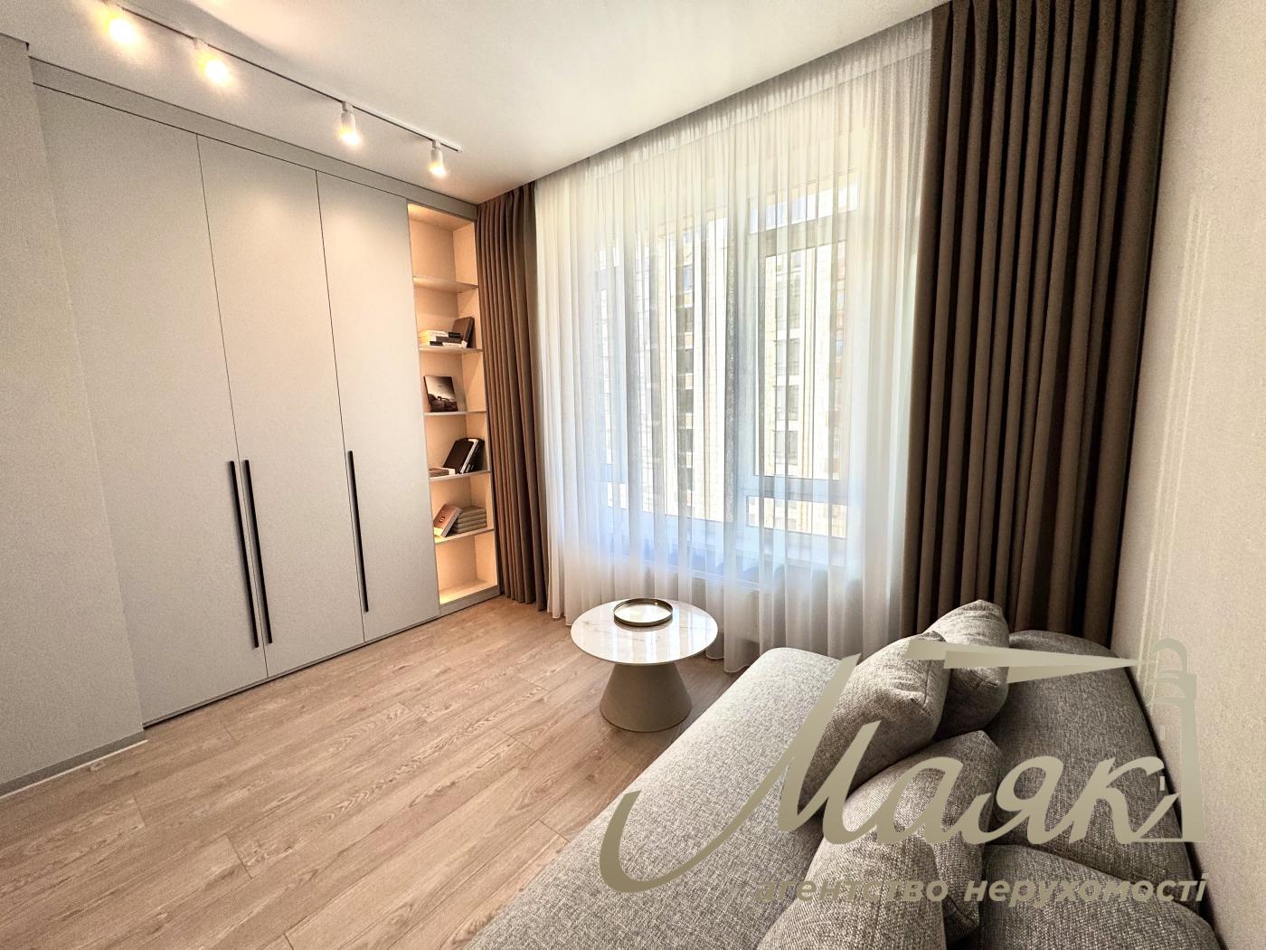 For sale 3-room apartment 81 sq.m. in LCD Boulevard of Fountains|Pechersk