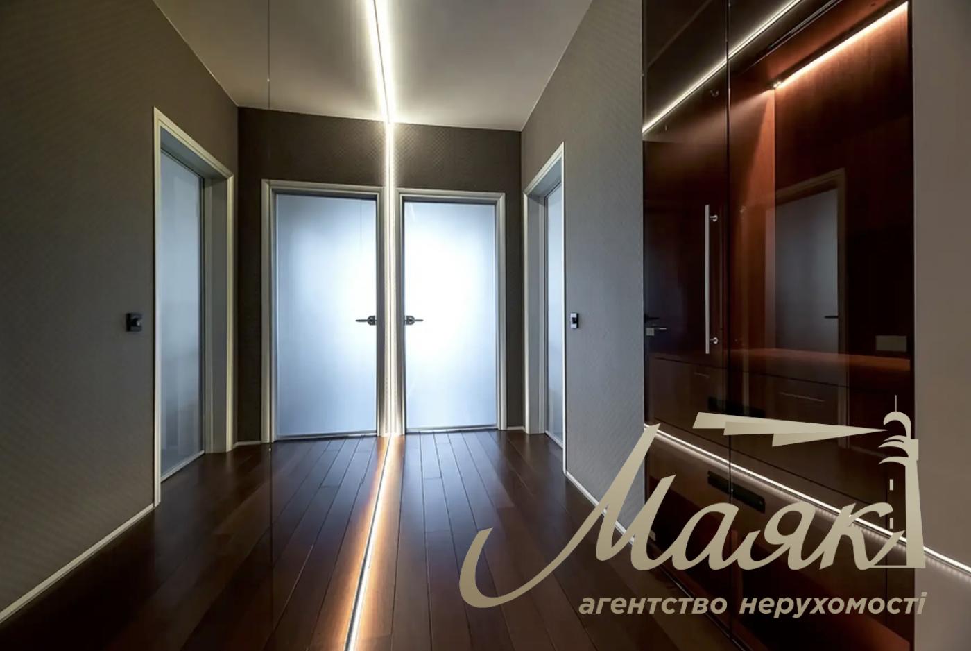 Продаж 3-кімнатної квартири площею 91,2 м² у ЖК «Park Avenue VIP»