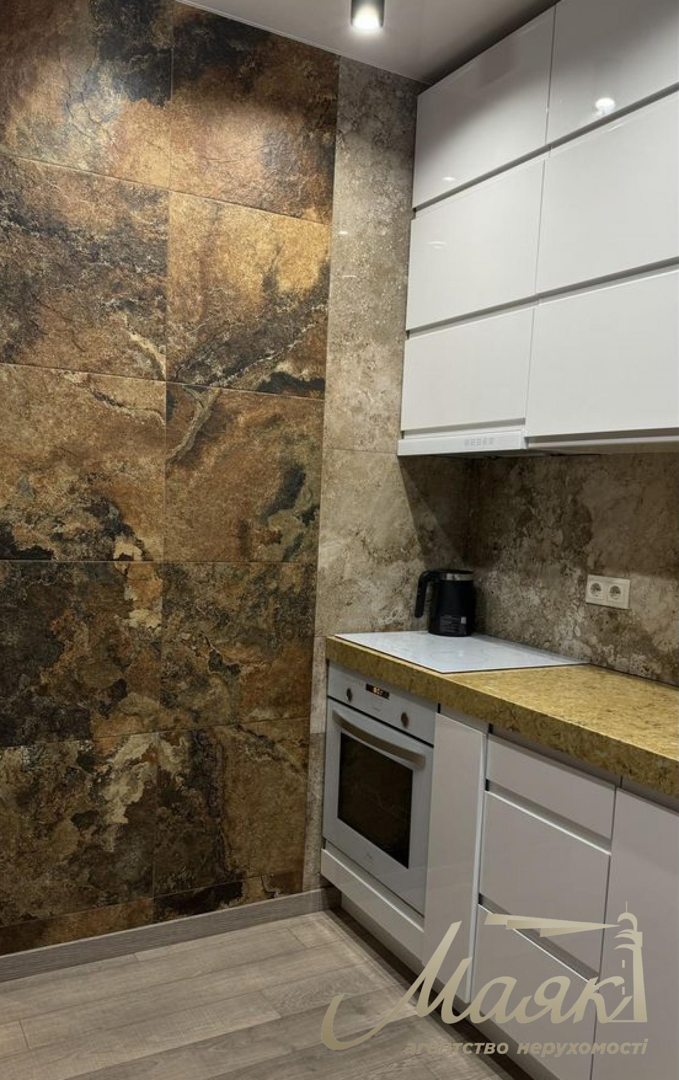 Продаж квартири 1-кімнатної площею 47,7 м² у ЖК SoloPark