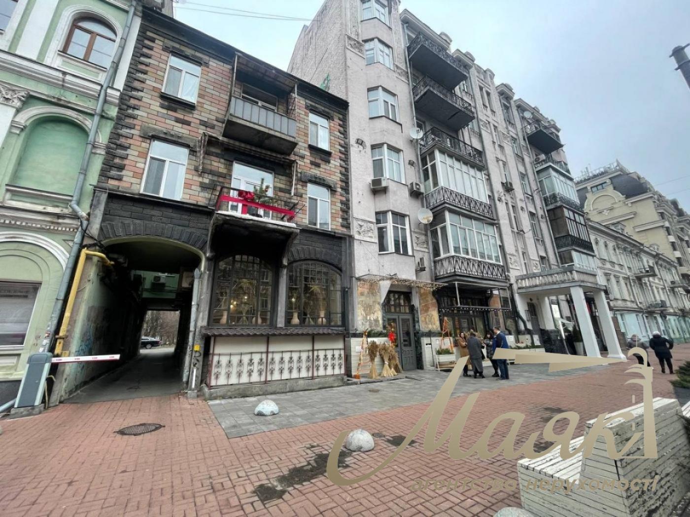 Продажа коммерческого помещения 337м2, ул. Большая Житомирская, Центр, Киев