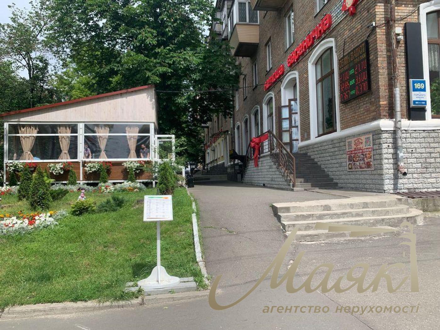 Оренда кафе 160м2, з терасою 90м2, Антоновича, Либідська