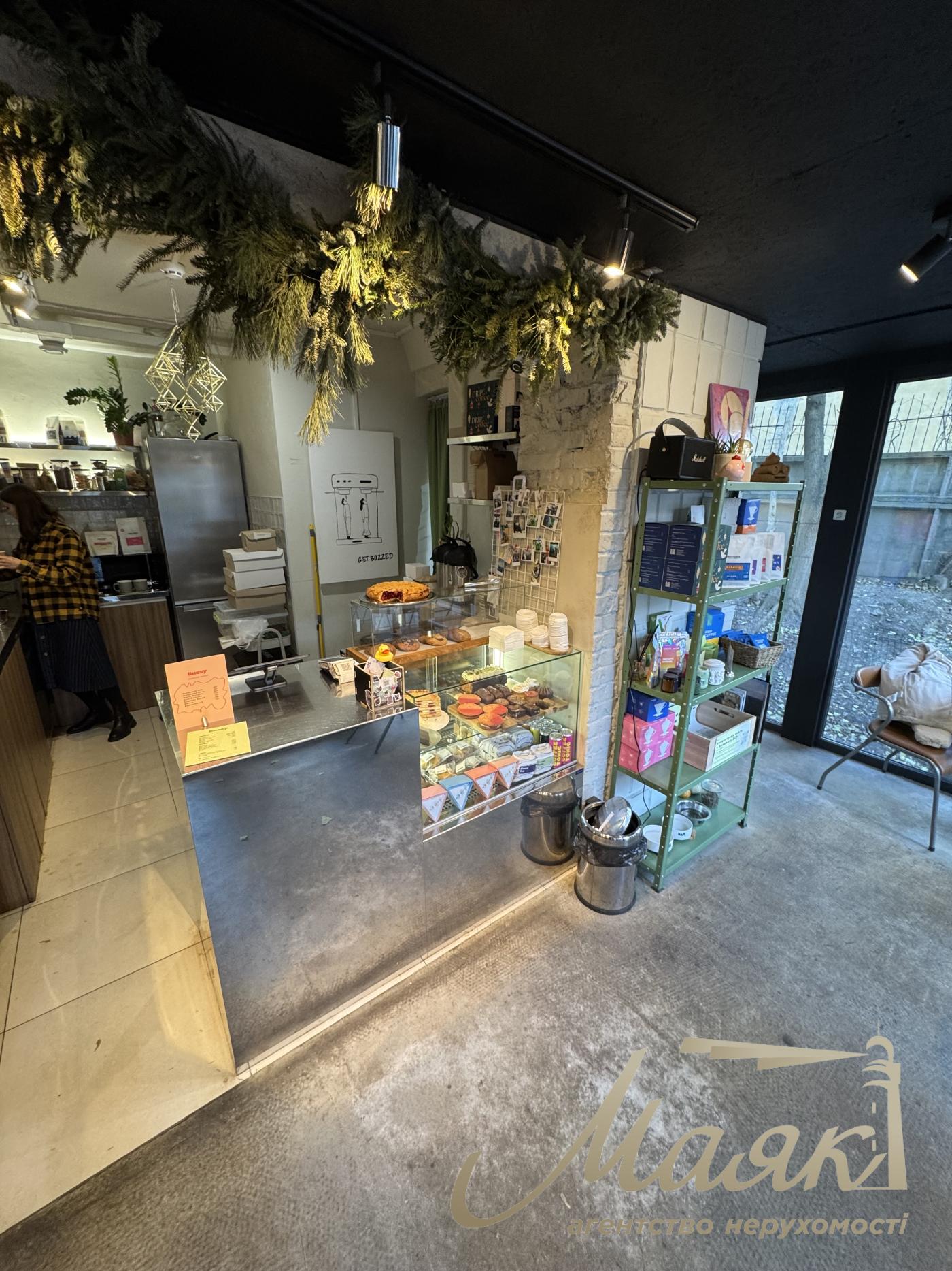 Продаж комерційного приміщення 27 м.кв. вул. В. Тютюнника, Печерськ