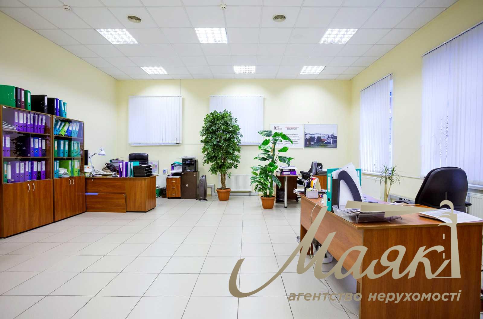 Оренда офісу площею 238 м² на вул. В'ячеслава Черновола, 25, Шевченківський