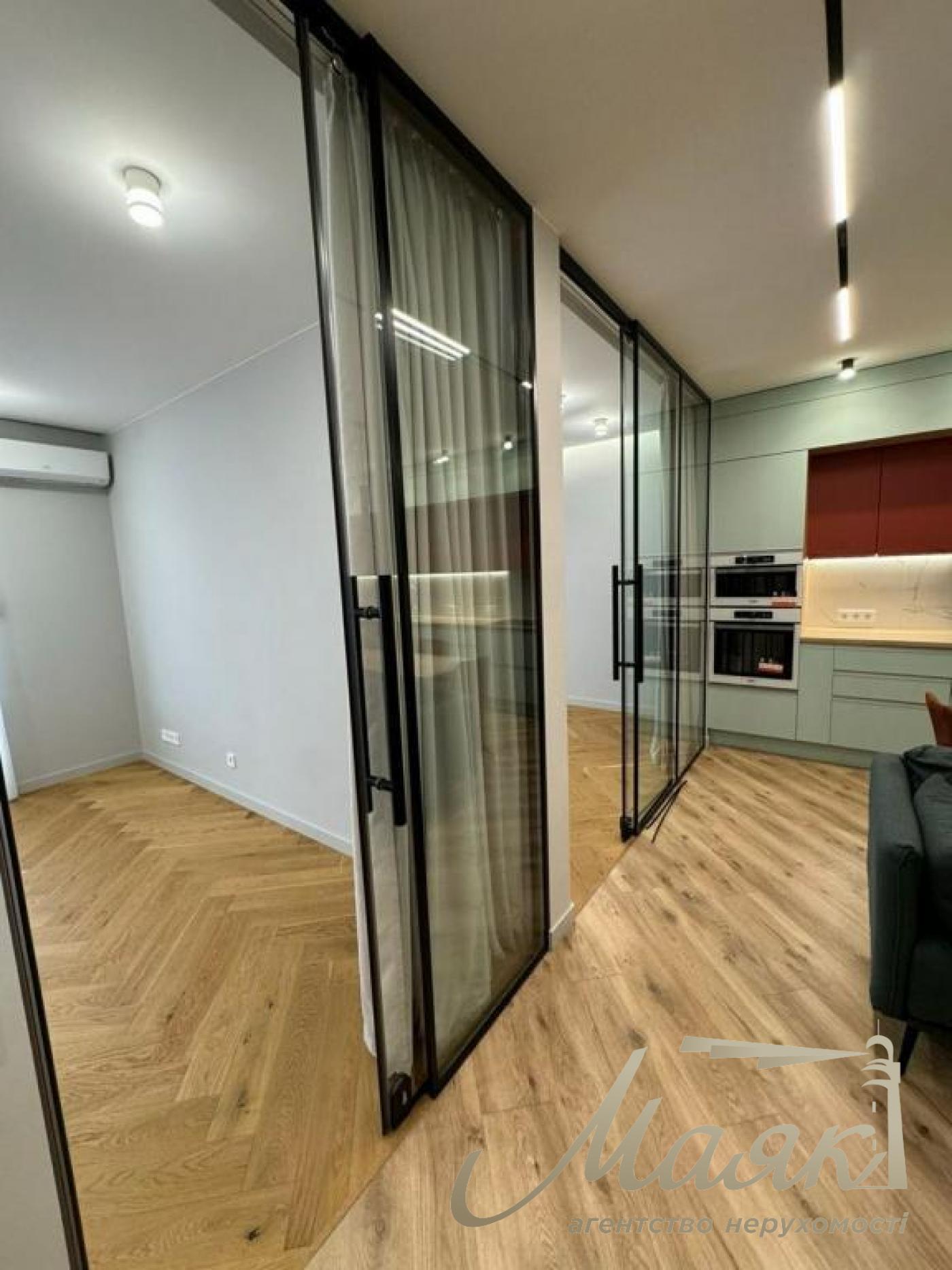 Оренда 4-х кімнатної квартири, 86 м2 ЖК Французький квартал 2 Маккейна Предславинська