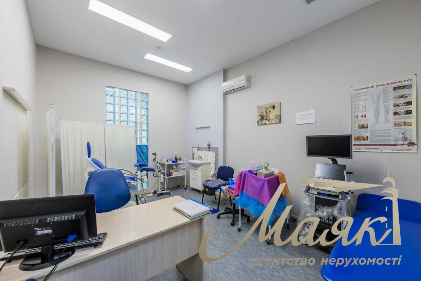 Оренда медичного центру, 1/9 поверх, 237 кв. м, вул. Сирецька