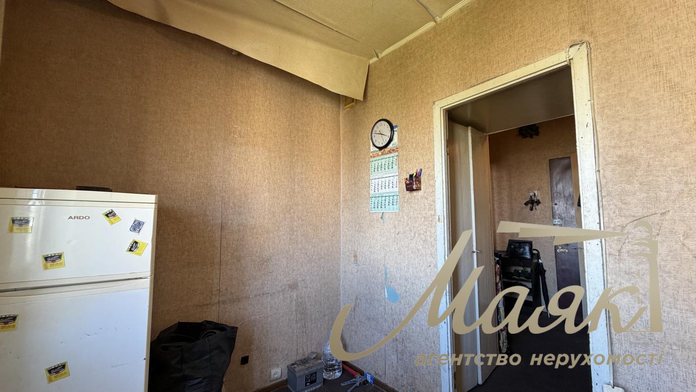 Продаж 1-кімнатної квартири площею 30,2 м² на вул. Рональда Рейгана, 11А, район Троєщина, Київ