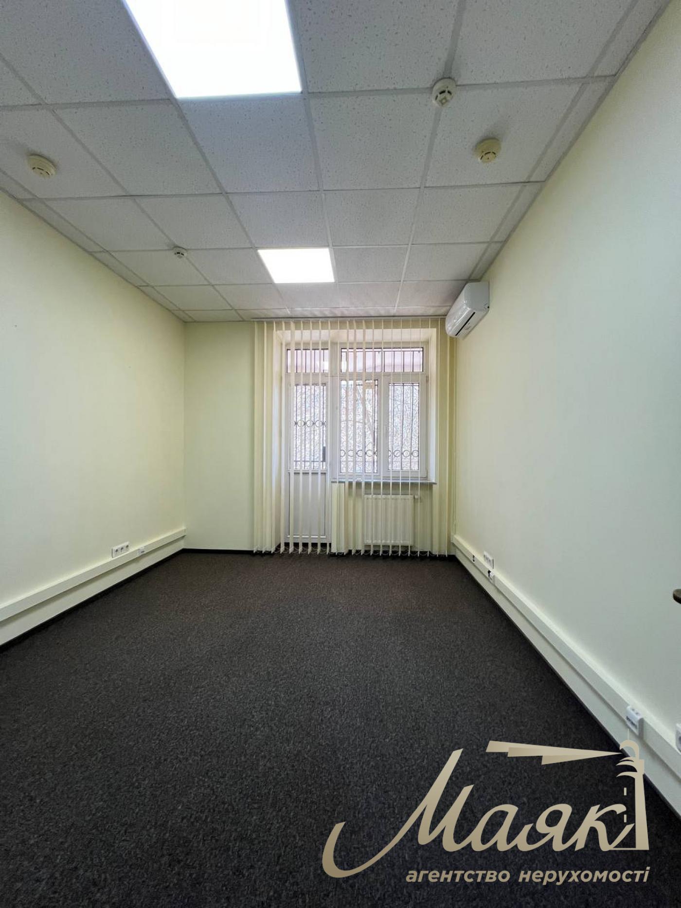 Оренда офісу 285м2 по вул.Булв'ярно-Кудрявська 13/19, Львівська площа.