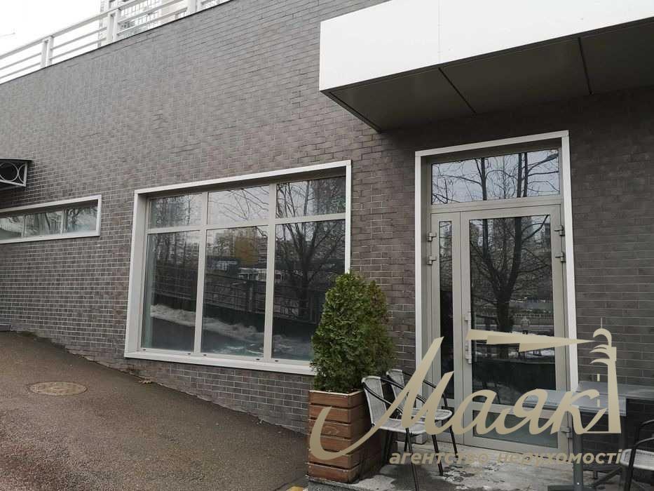 Продажа коммерции 212м2 под кафе, ЖК River Stone