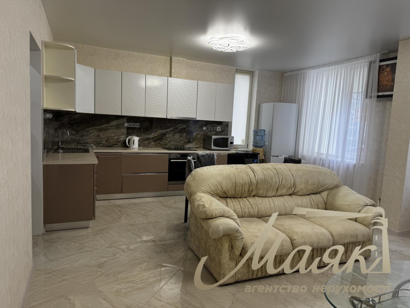 Rent 3k. apartment in Residential Complex Comfort Town, Regeneratornaya str., 4 k1-9