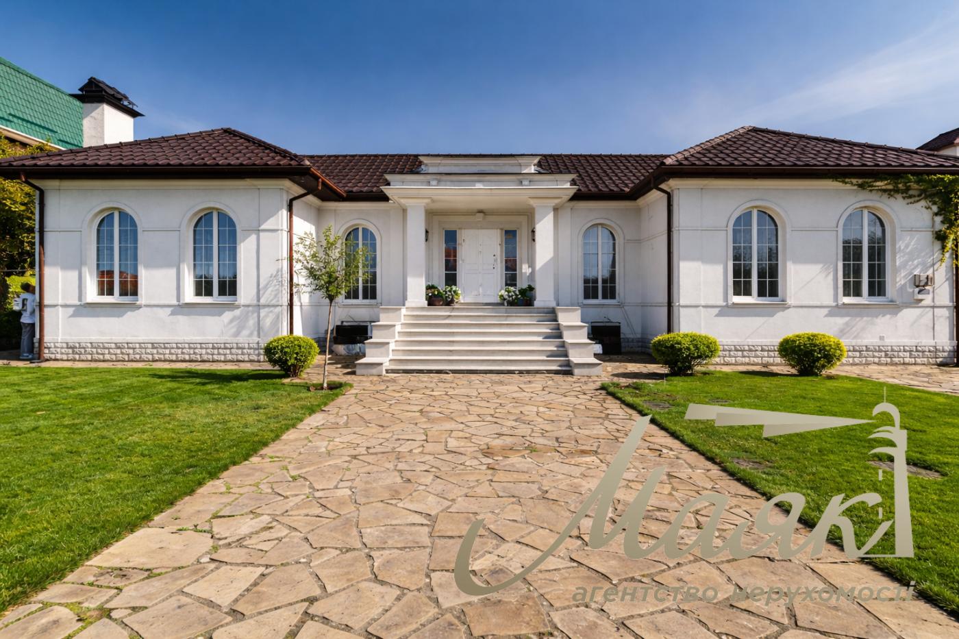 Продаж будинку (420м2) у Києво-Святошинському р-н, с. Гатне