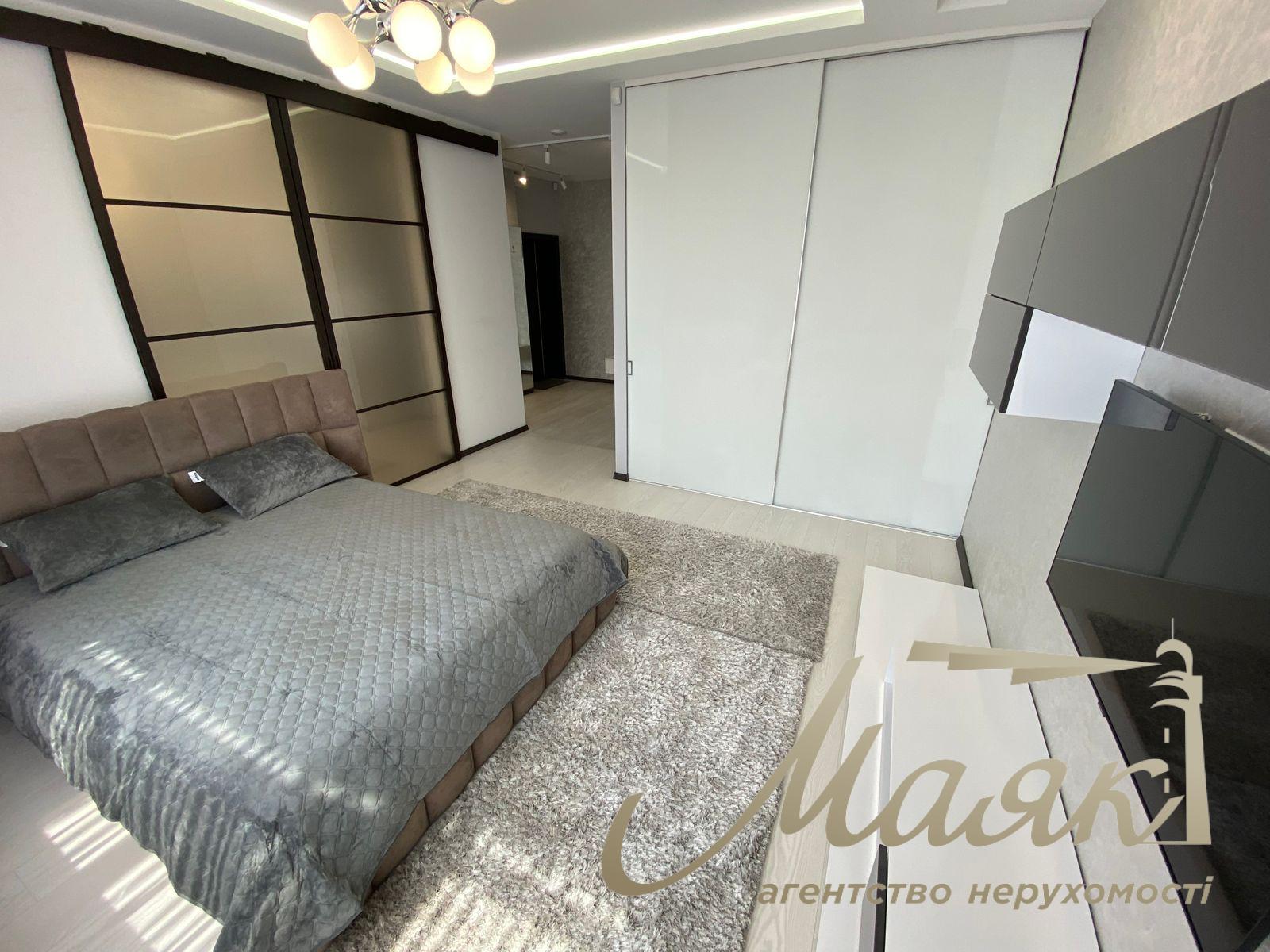 Аренда современных апартаментов 50 м² в ЖК «Новопечерские Липки» ул. Андрея Верхогляда (бывш. Драгомирова), 15. Печерский район.