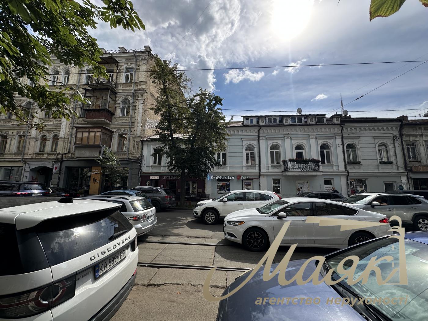 Оренда цокольного комерційного приміщення (80 м²) на вул. Костянтинівська, 18, Поділ