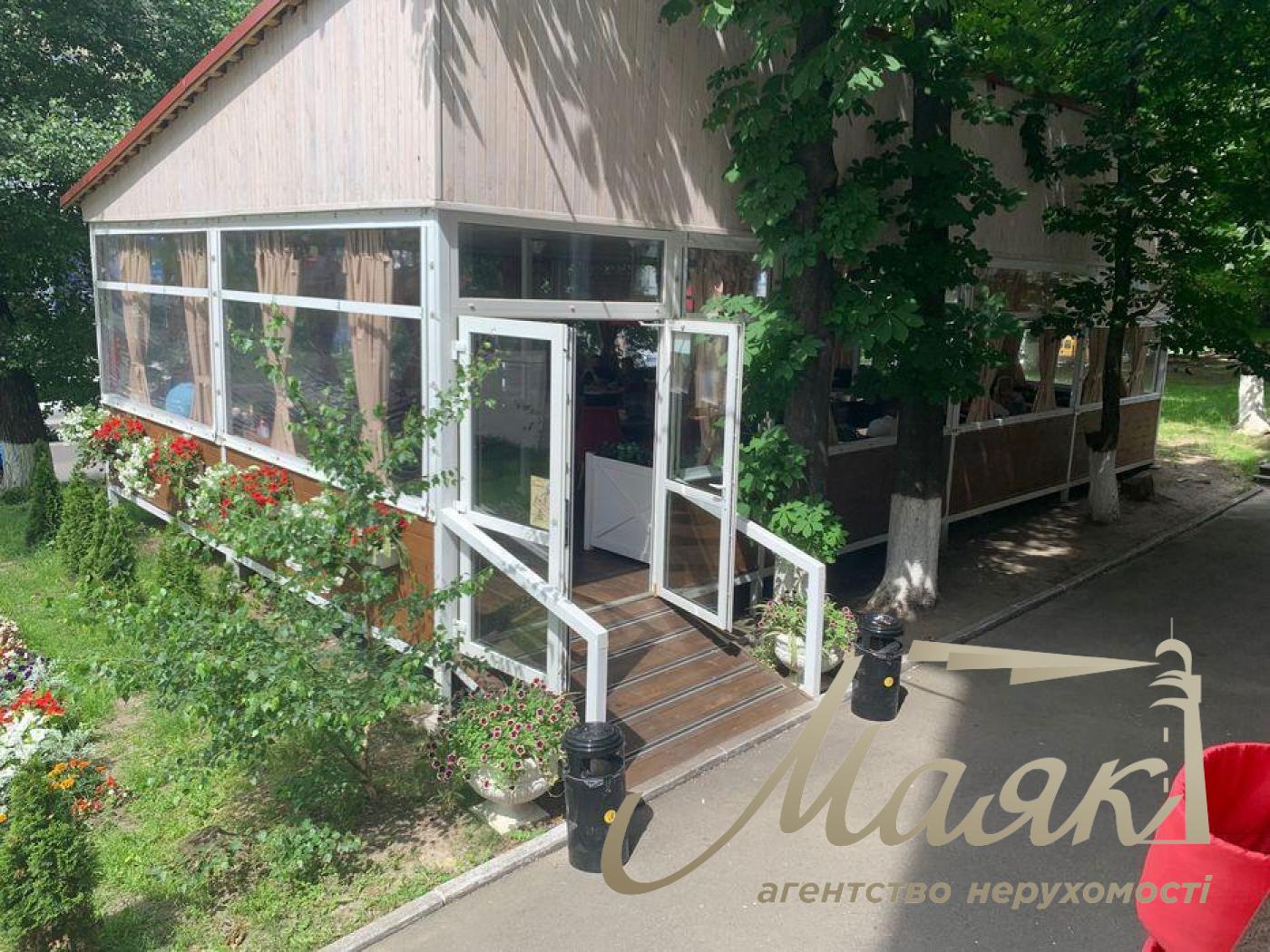 Оренда кафе 160м2, з терасою 90м2, Антоновича, Либідська