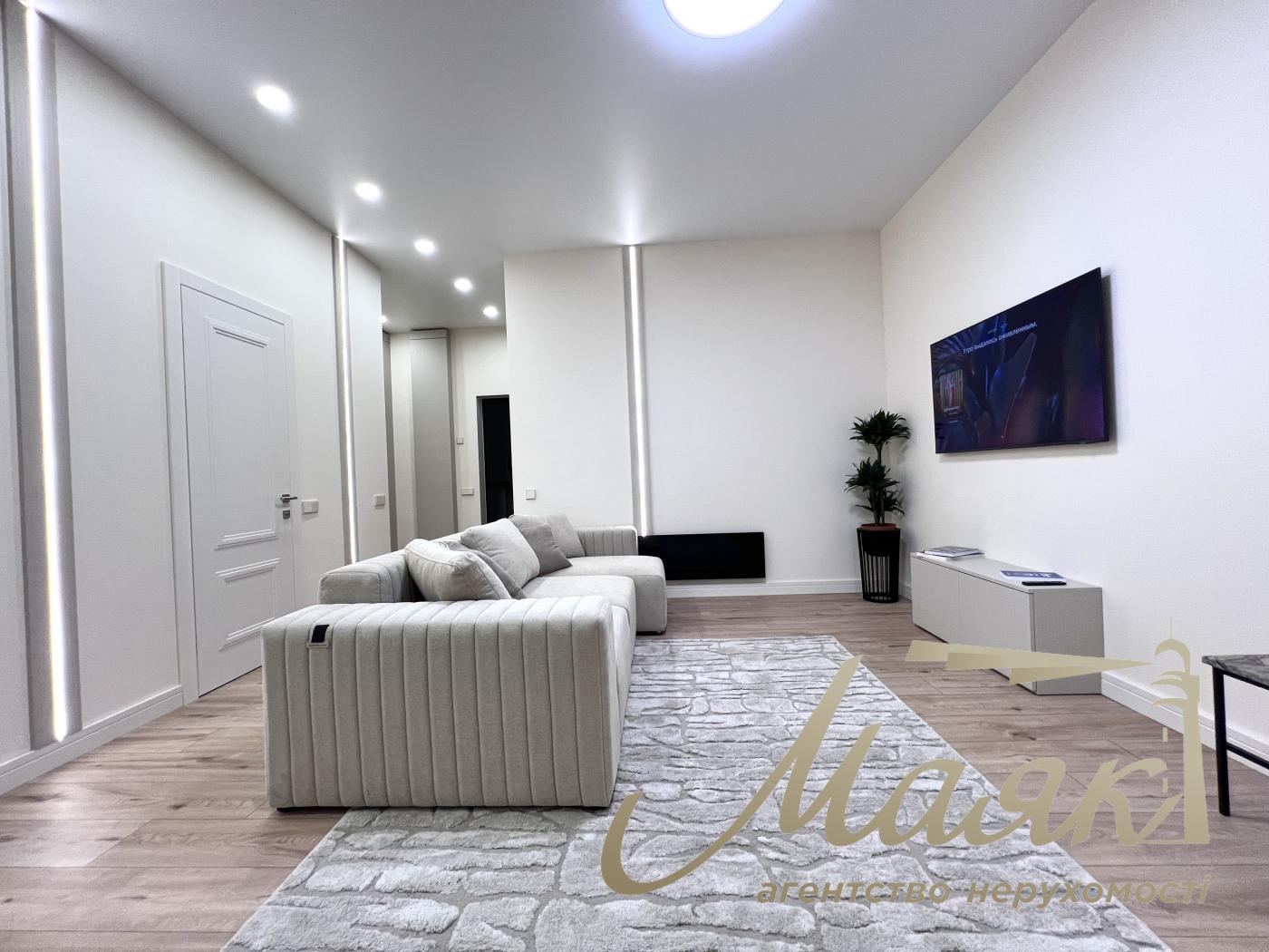 Продажа 2-комнатной квартиры 65м2,ЖК «Владимирский», ул. Антоновича, 109