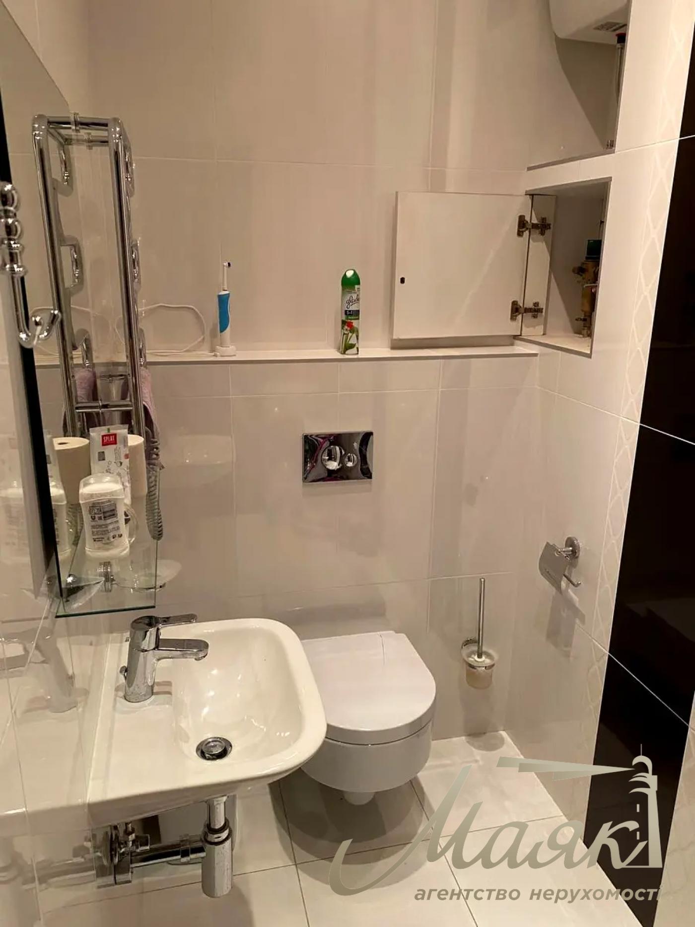 Оренда 4х квартири 153 м², вул. Андрія Верхогляда, Печерськ