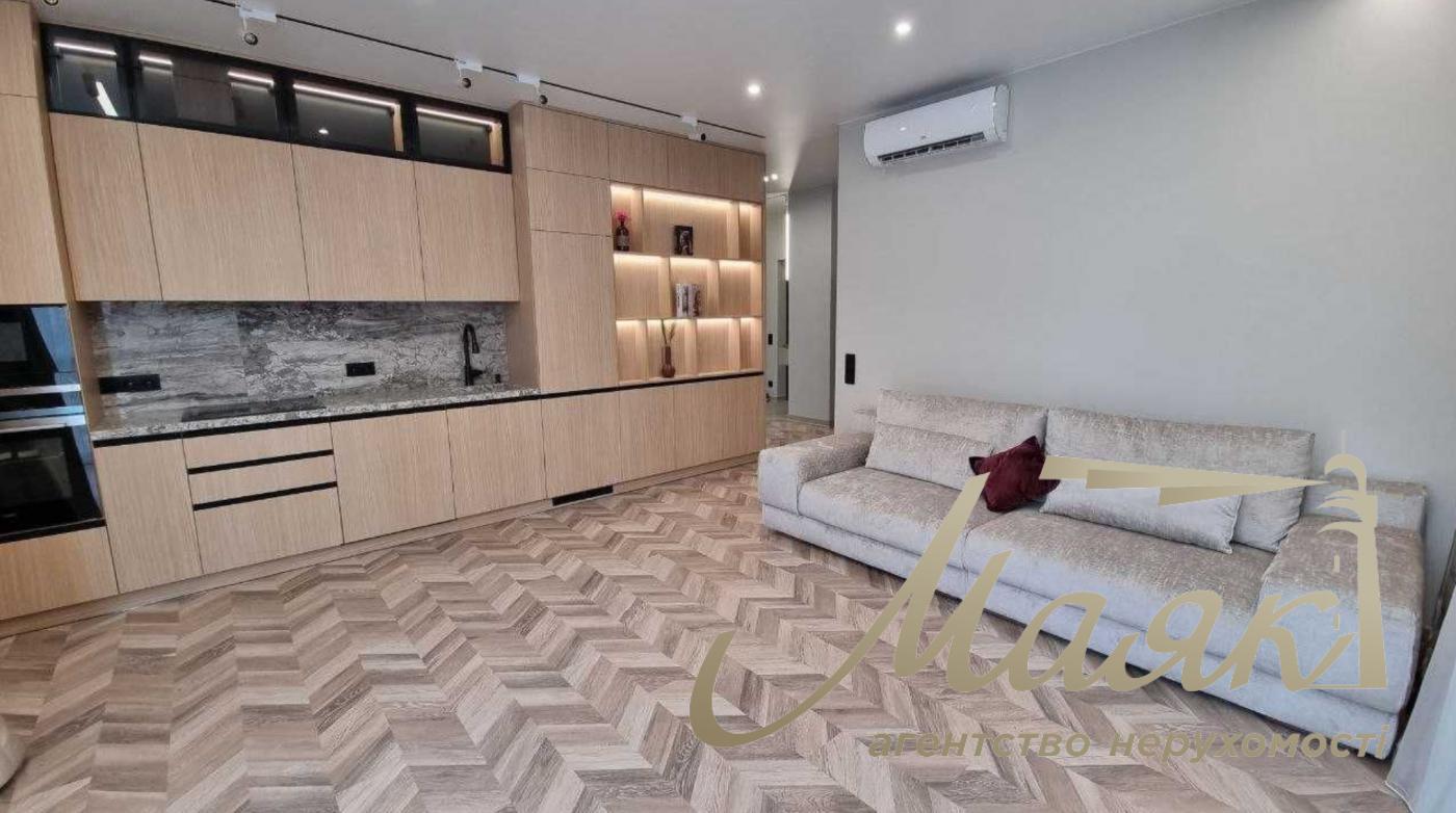 Оренда ЖК Французький квартал-2 Джона Маккейна 1а + ПАРКІНГ