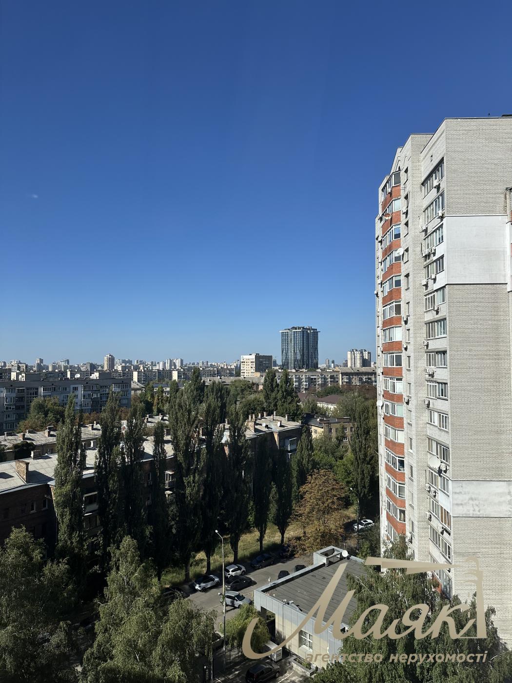 3-Bedroom Apartment (96 m²) for Rent at 9/1 Valeriy Lobanovskyi Ave.
