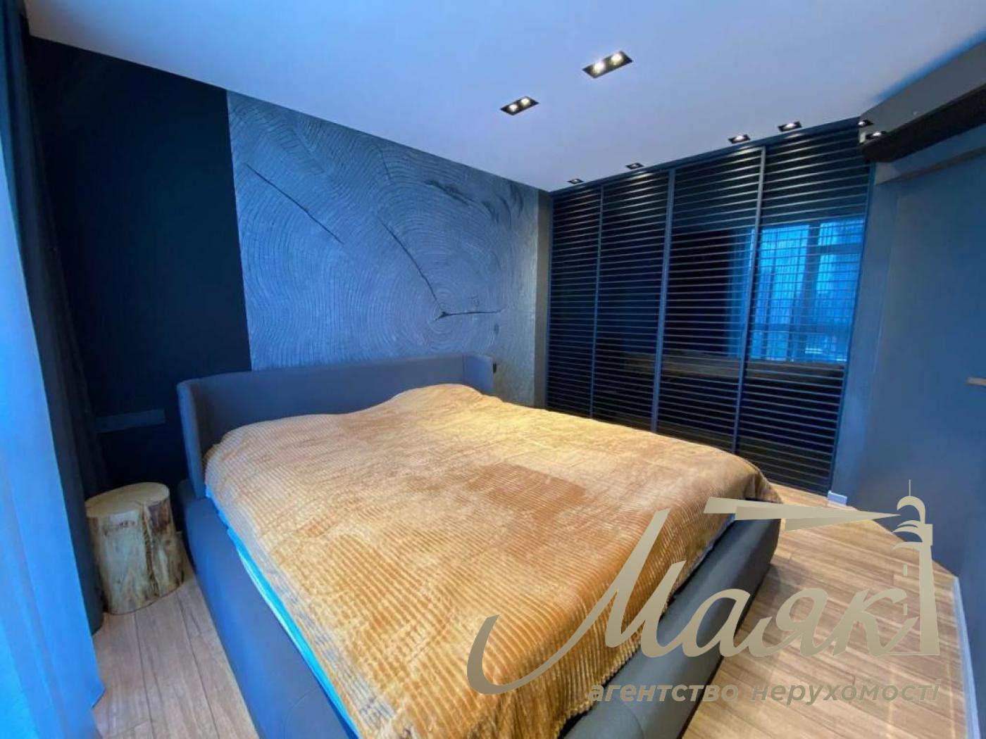 Продаж 3-кімнатної квартири площею 80 м² у ЖК «Французький квартал 2», вул. Предславинська, 55а, Печерський район.