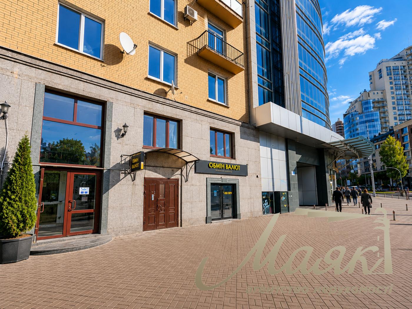 Аренда офиса 212 м² ул. Гончара Олеся, Шевченковский р-н, Центр
