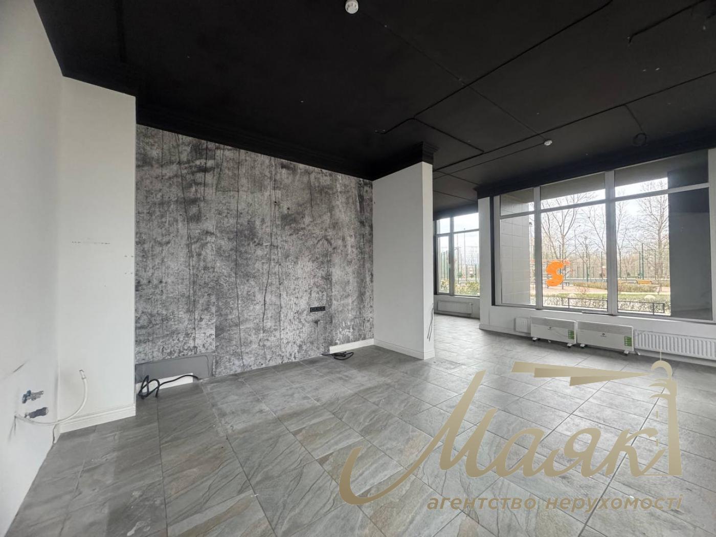 Оренда комерції фасад 93м2, ЖК Севен