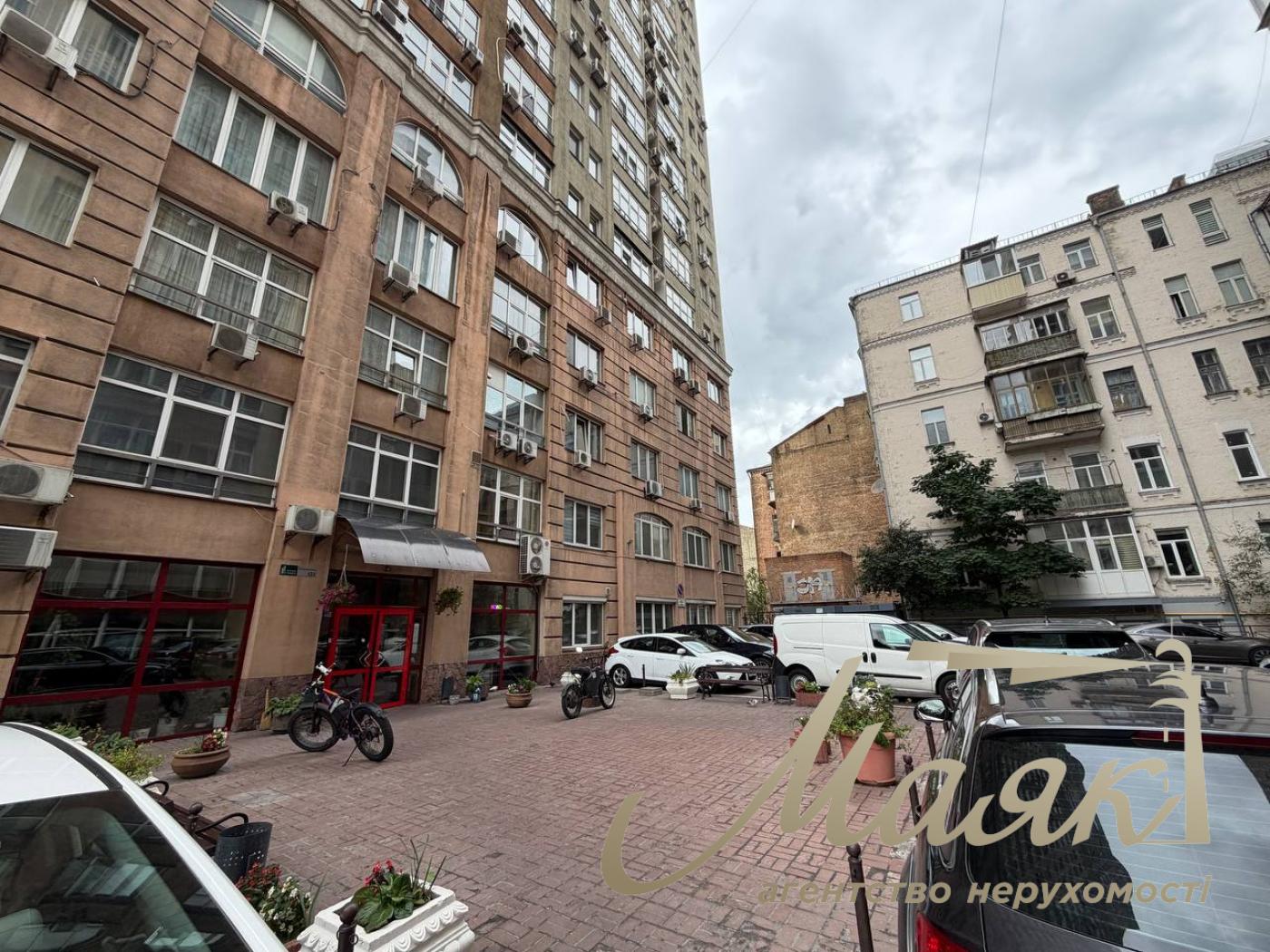 Аренда 1 комнатной кватиры в ЖК Botanic Towers, по ул.Саксаганского 121, метро Университет