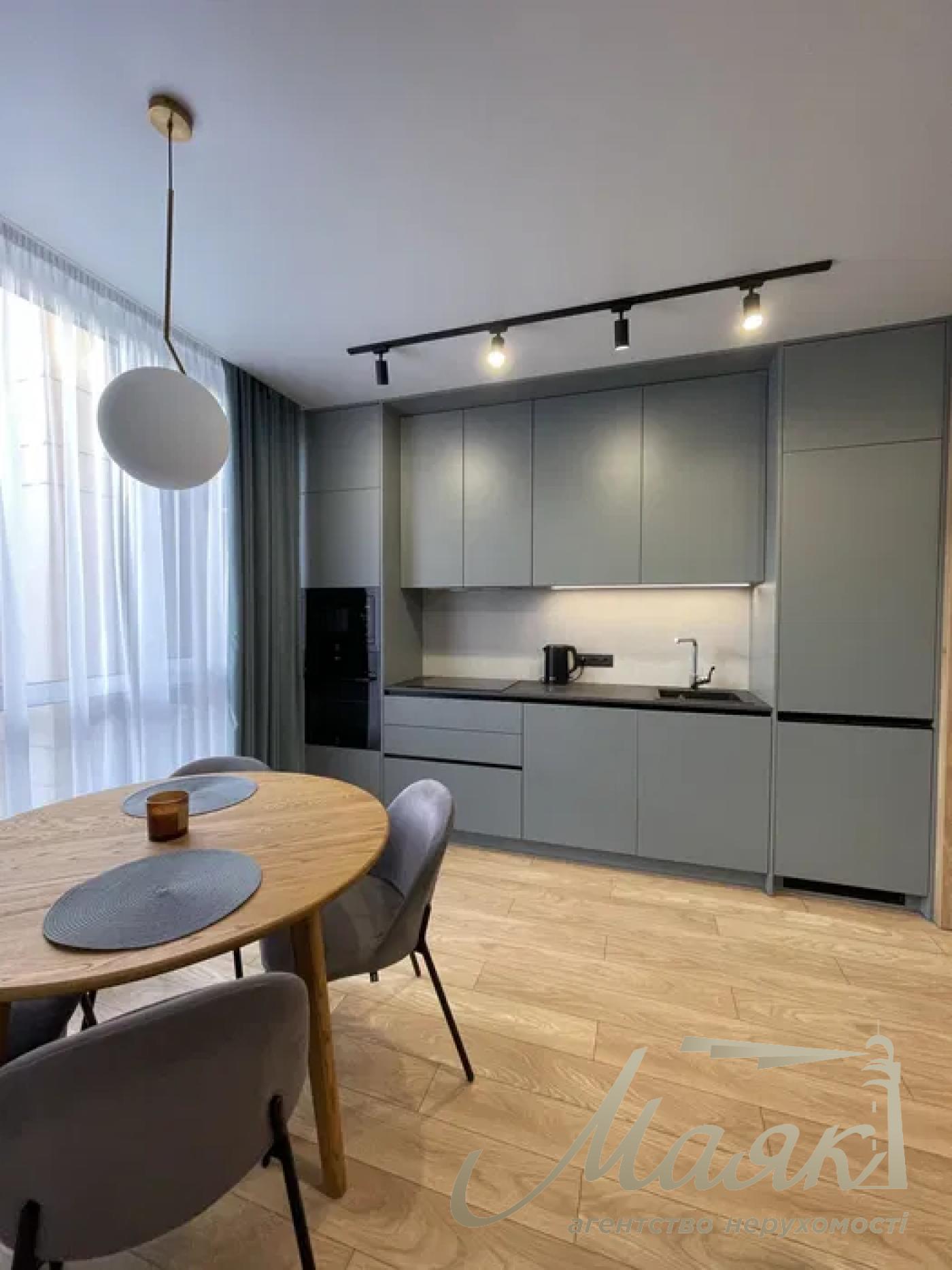 Продаж 2-кімнатної квартири ЖК Файна Таун, вул. Салютна