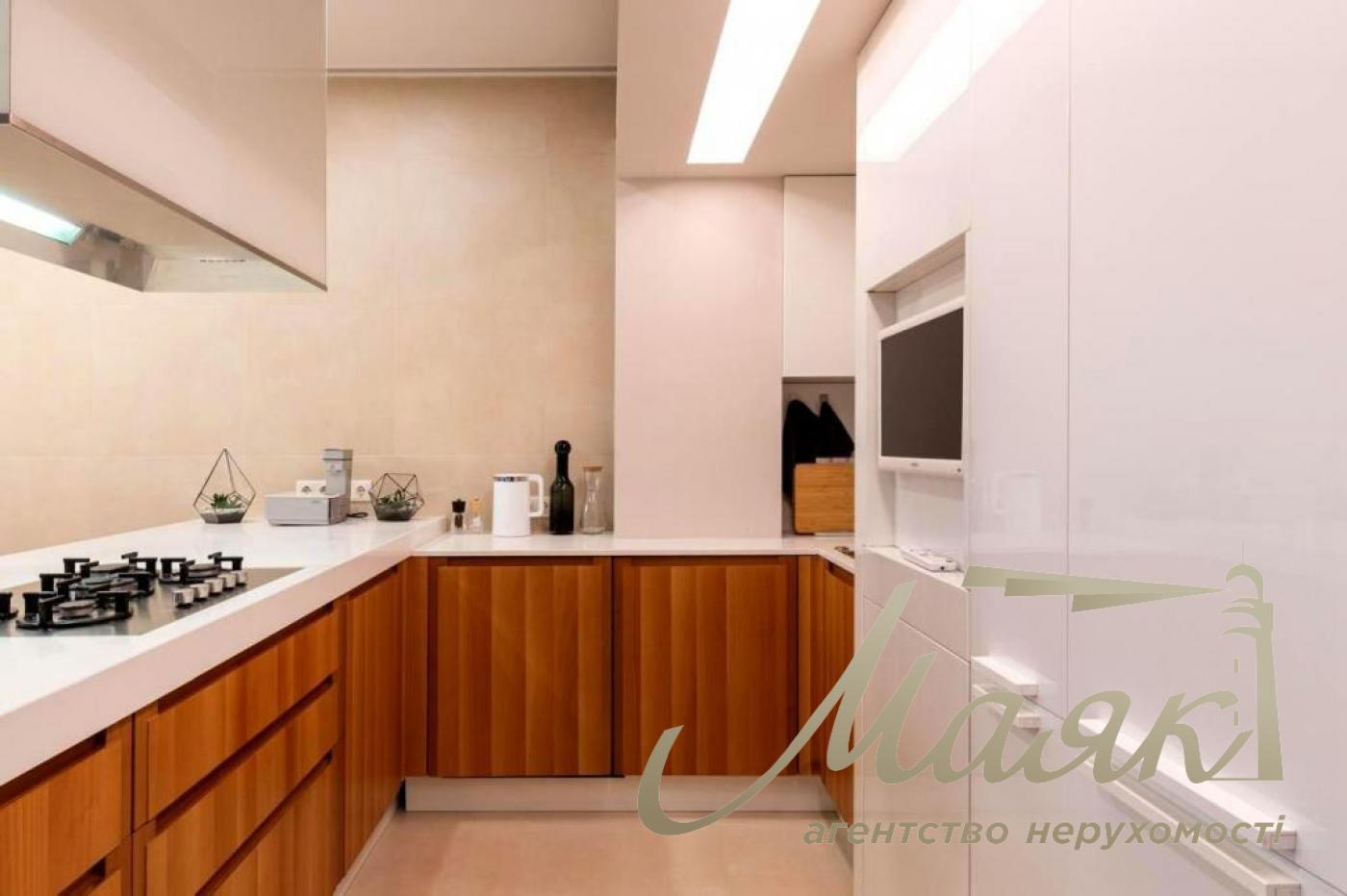 Аренда 3-комнатной квартиры в центре, пер. Виноградный