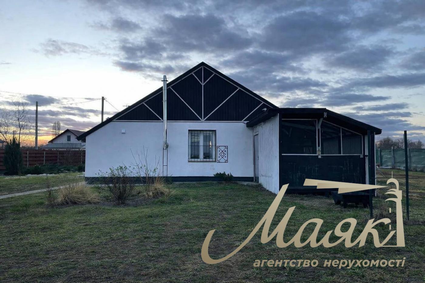 For sale 4 room house 87 sq.m, Kyiv region. s.Senkovka