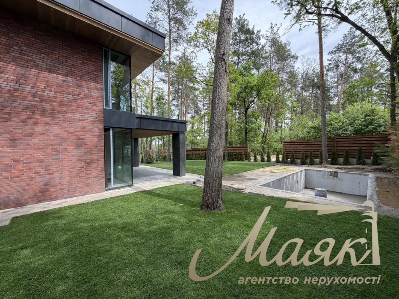 Продаж 2-поверхового будинку площею 270 м² + 40 м² підвал, Ходосівка, КГ «Нова Ходосівка»