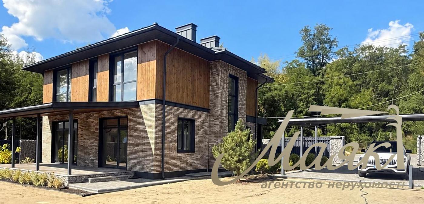 Продажа 2х-этажного дома без ремонта с подвалом 214 м² с. Рославичи, Обуховский район, Киевская область, ул. Васильковская.