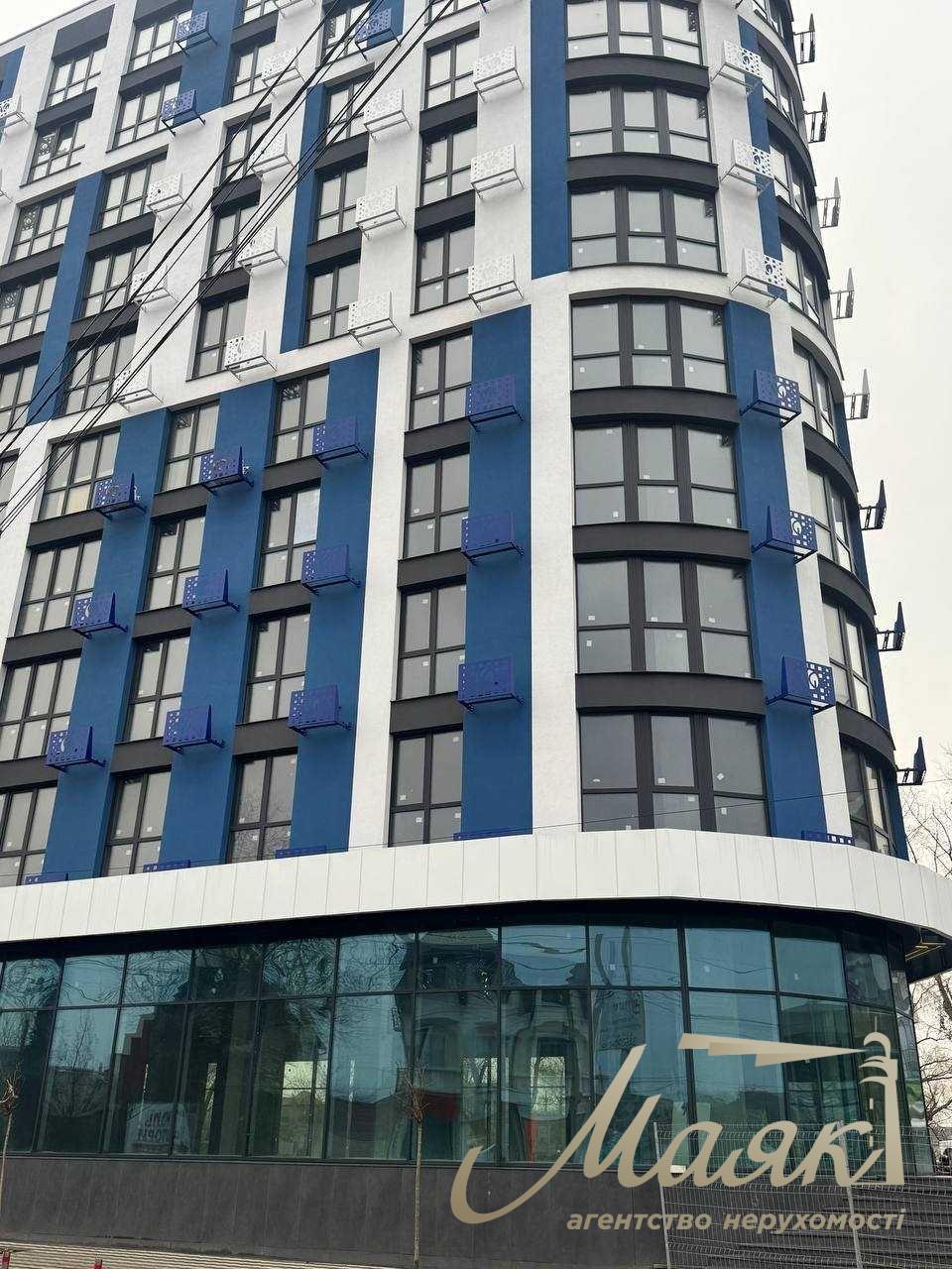 Продаж фасадного приміщення по вул. Центральна, 11, метро Славутич - ЖК "Рів'єра"