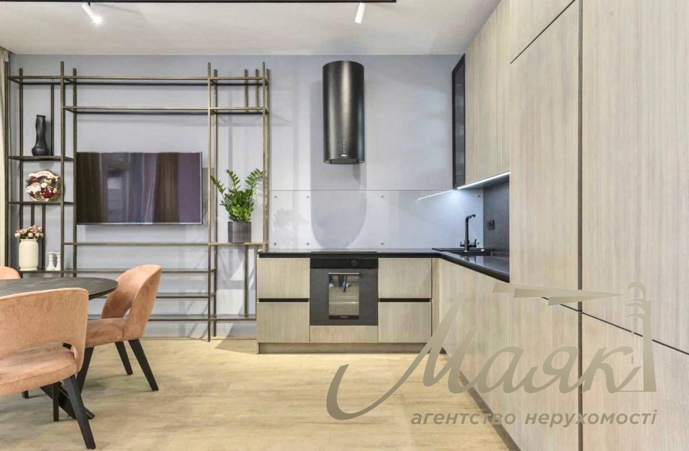 Sale of 3-room apartment in residential complex Yaroslaviv Grad