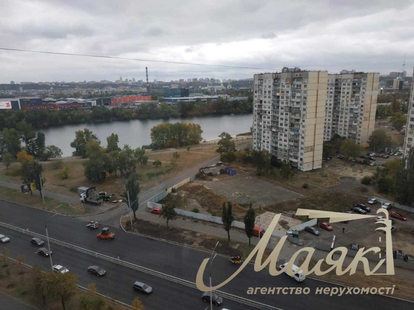 Продаж трирівневого панорамного пентхауса 327м2 в Оболонських Липках, проспект Івасюка, Оболонь