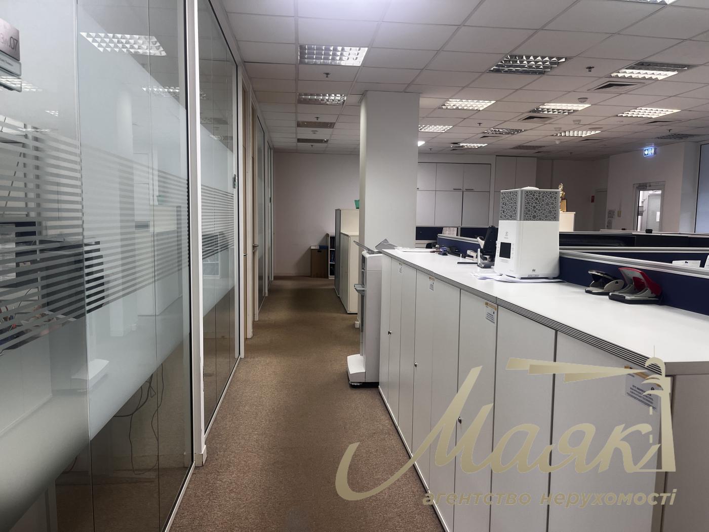 Оренда офісу 416м2 в БЦ Єврразія по вул.Жилянська 78, Олімпійська