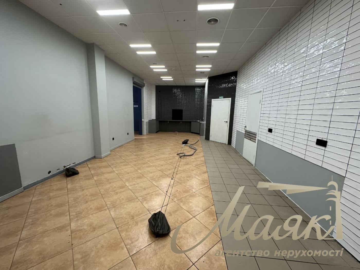 Аренда офисного помещение 450м2 в бизнес центре, Соломенка