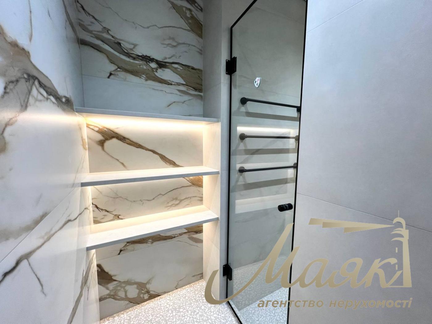 2-room apartment for sale, 40 m², Slavutich Residential Complex.