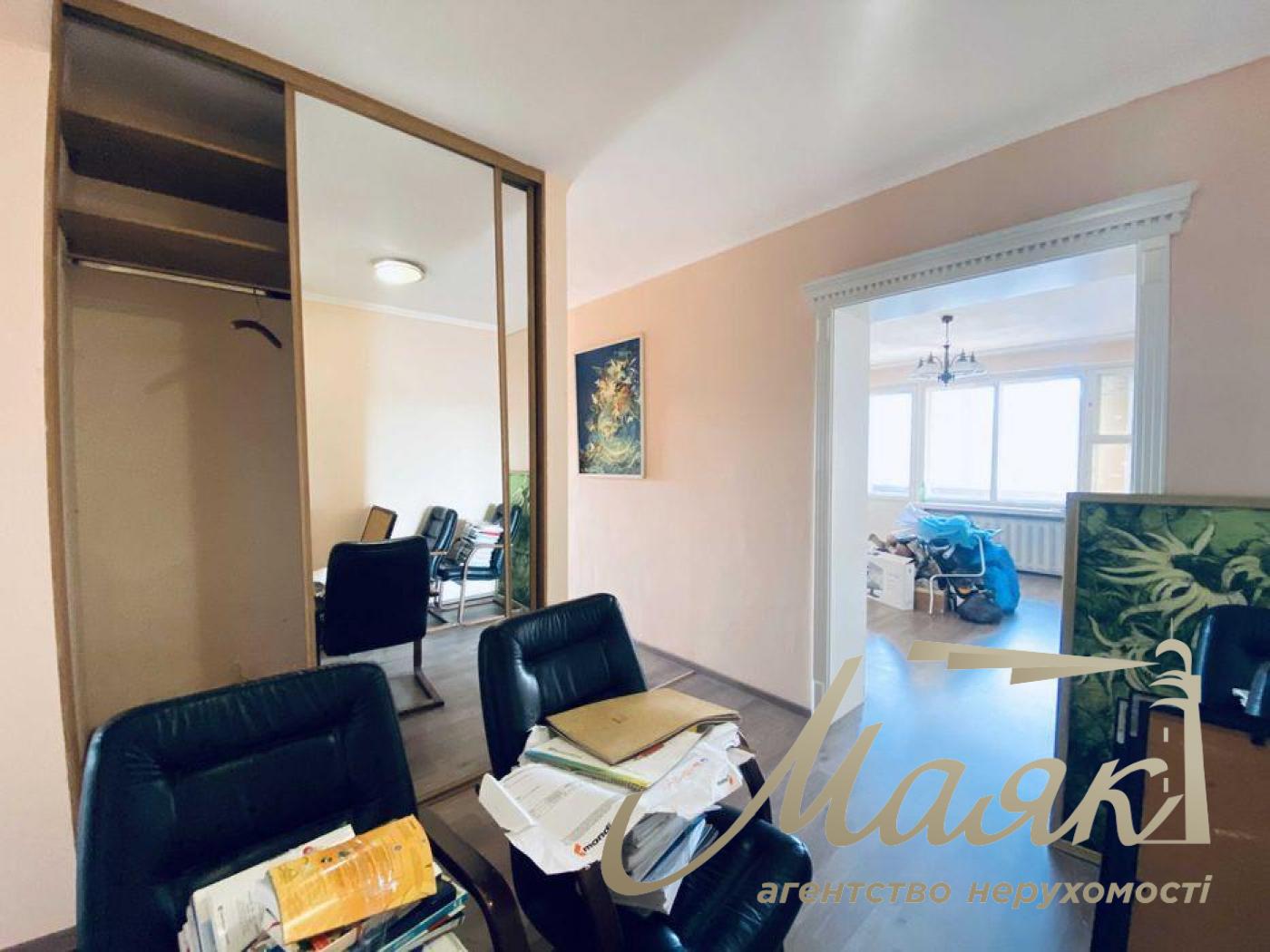 Продаж 4-кімнатної квартири, 117 м², вул. Старонаводницька, 8Б, Печерськ, Київ