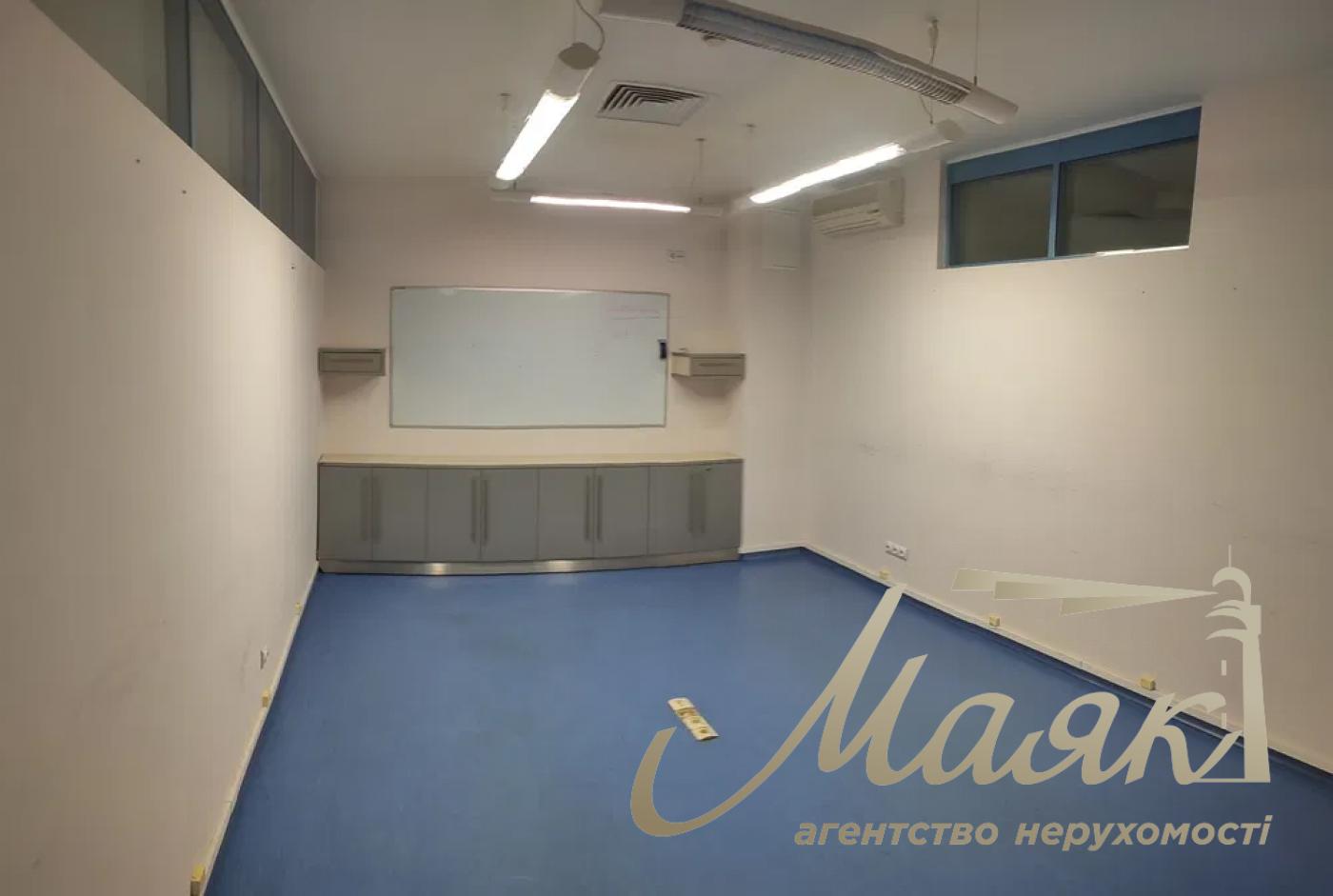 Оренда офісу площею 220 м² у ЖК «Царський», вул. Старонаводницька, Верхній Печерськ