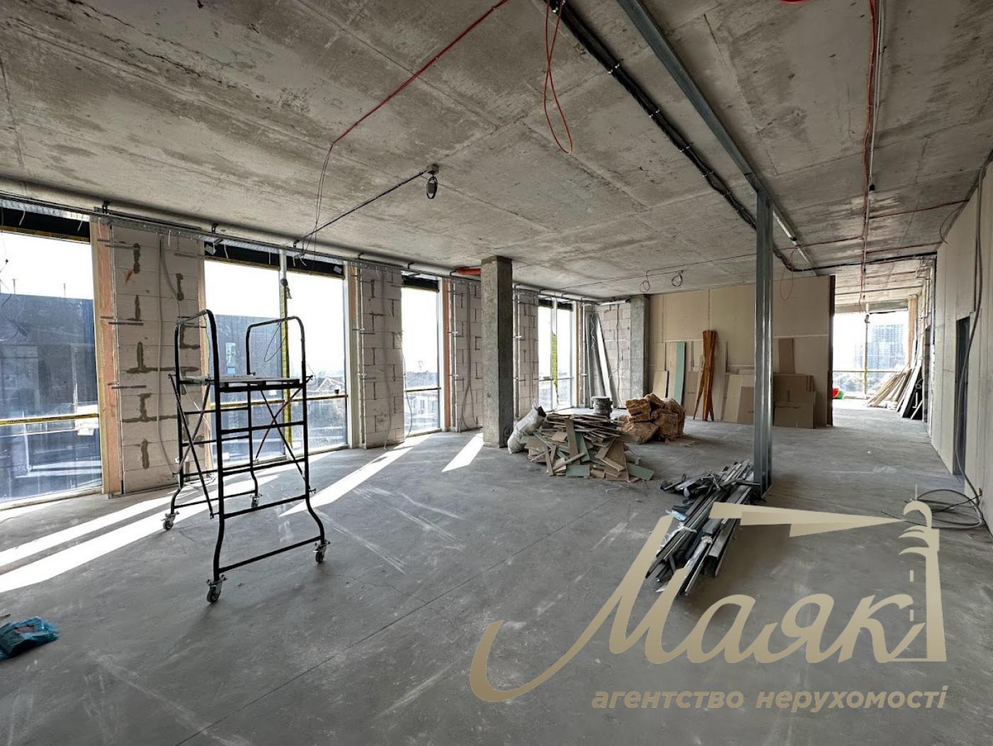 Продаж будівлі Трініті, 6 500м2, вул. Товарна, Пчерськ