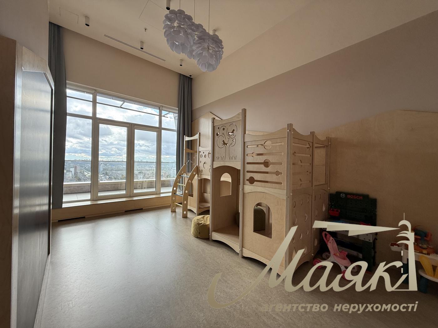 Продаа  3-комнатной квартири 114м2 в ЖК Obolon Residences, Оболонь