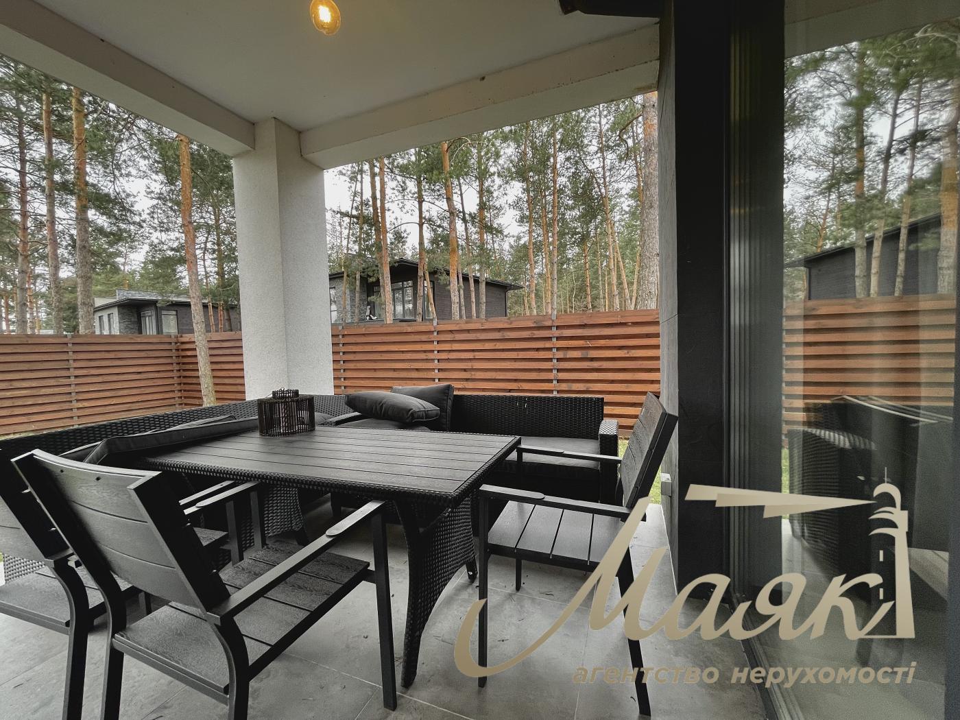 Rent a 150-square-meter two-story house in the “GoldFish” residential complex, Lebedevka, Vyshgorod District