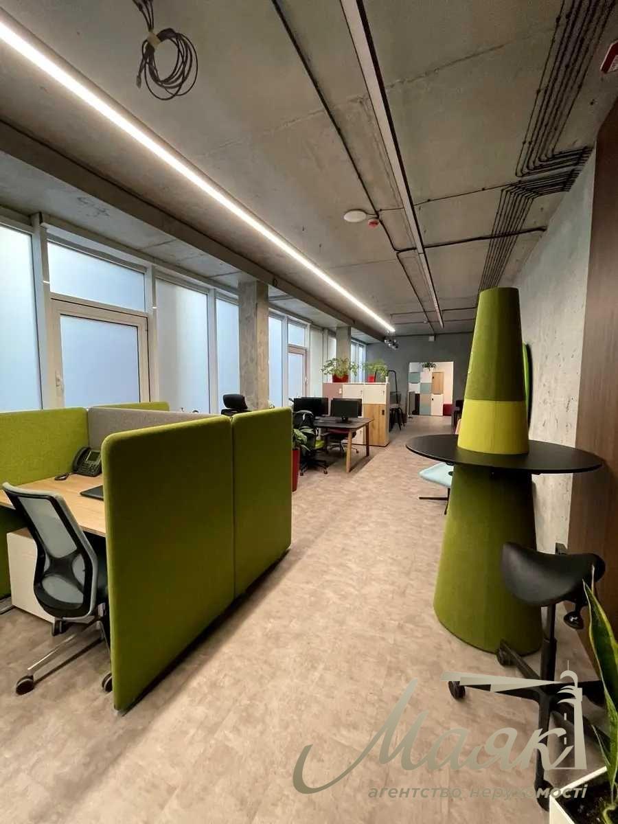 Оренда офісу в ЖК Династія, вул.Липківського, Солом'янський район.