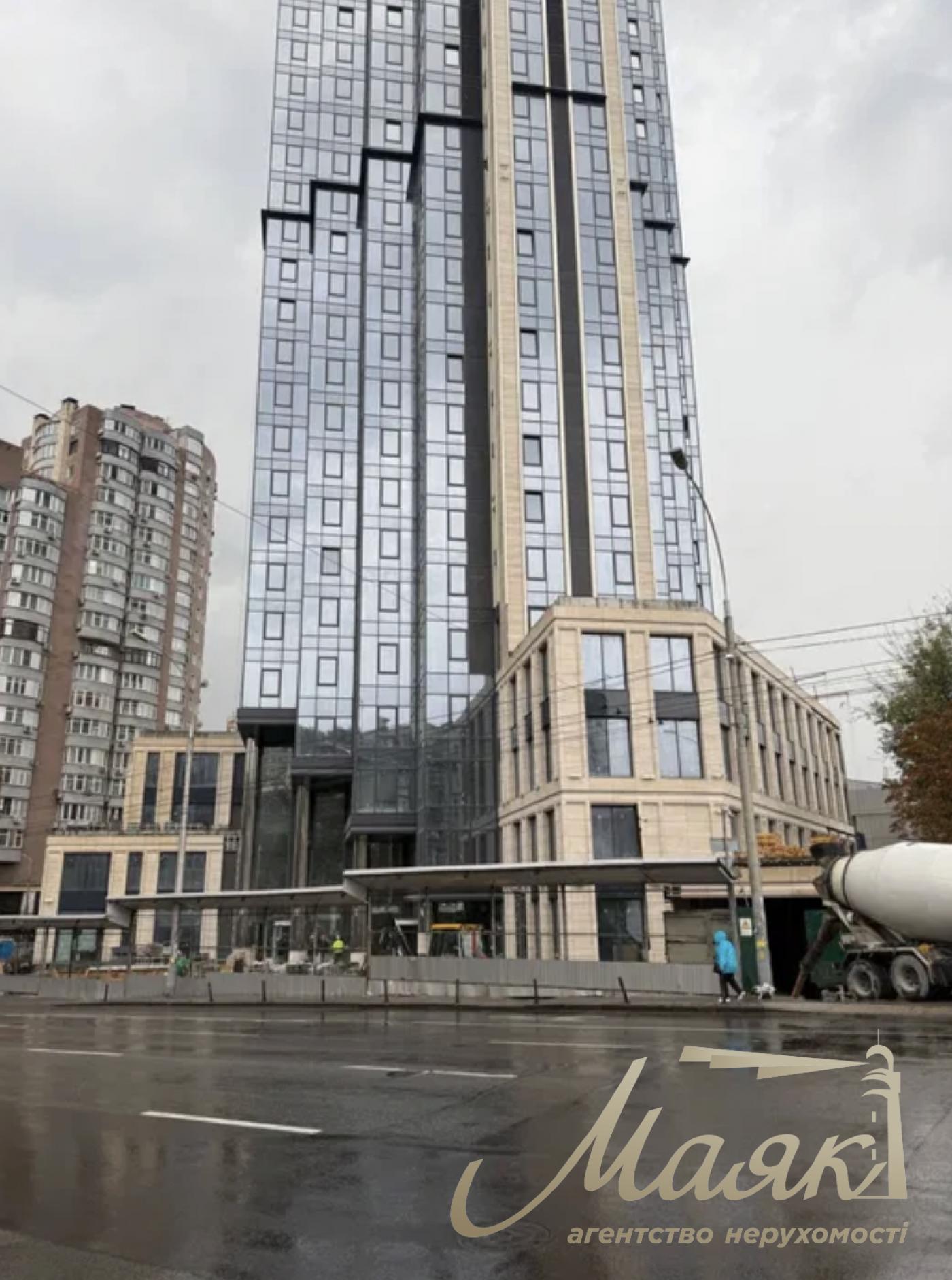 Продаж фасадного комерційного приміщення, 3300 м2, ЖК А136, Печерський район