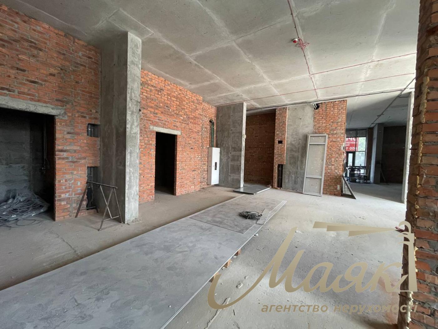 Оренда комерційного приміщення 318 м.кв. без ремонту в ЖК Едельвейс