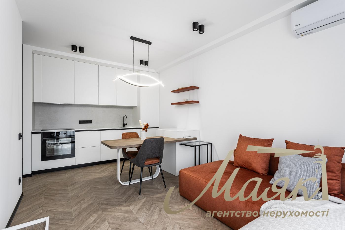 Rent 2-bedroom apartment in LCD New England