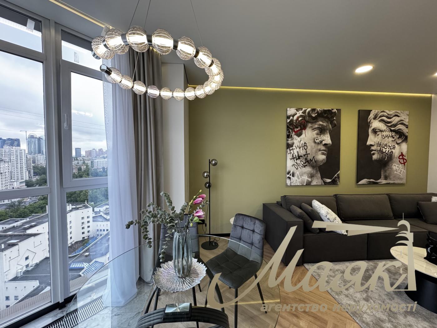 Rent 2-bedroom apartment in LCD Delmar| Pechersk