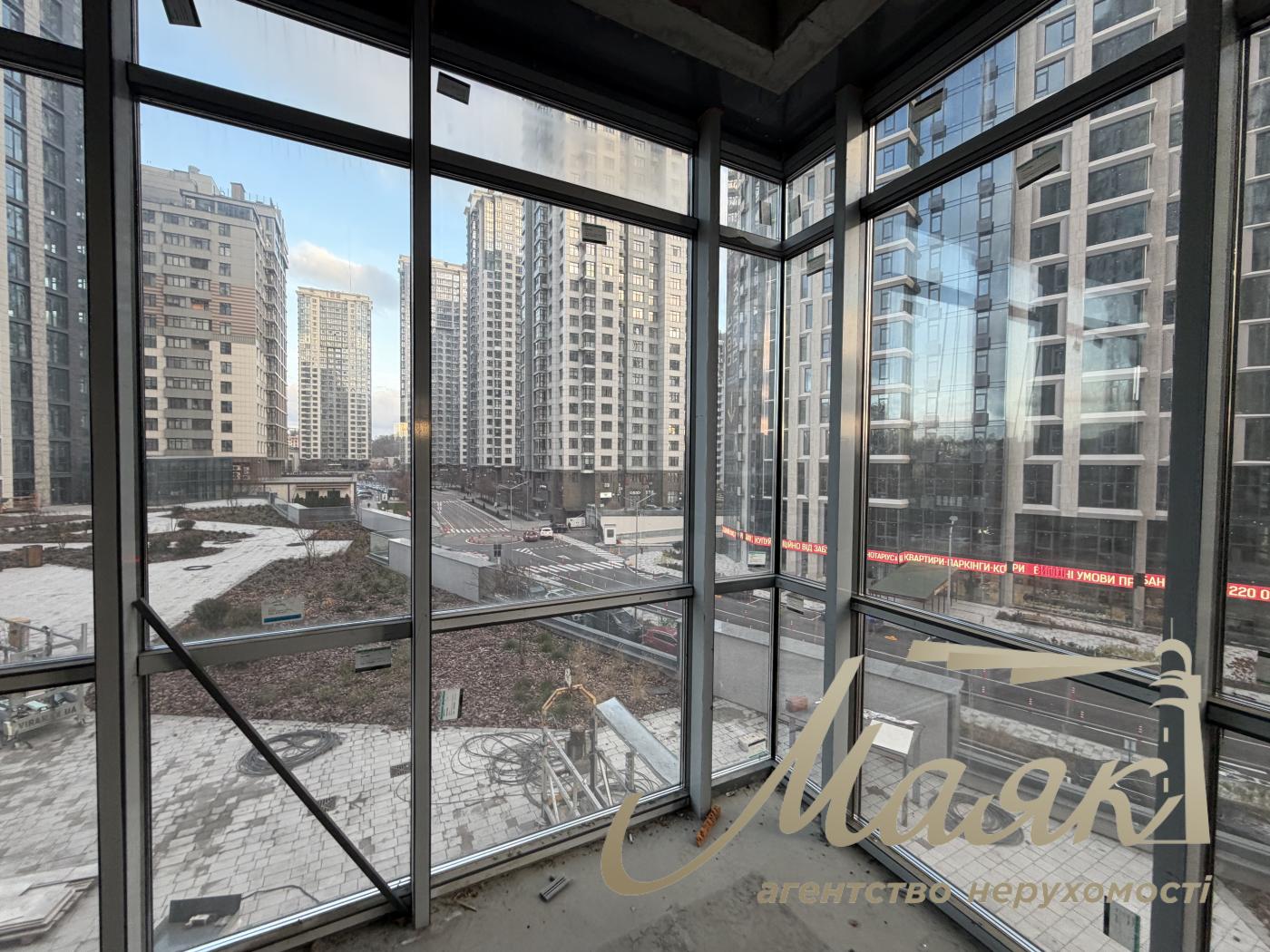 Продаж фасадної комерції в ЖК Новопечерські Липки