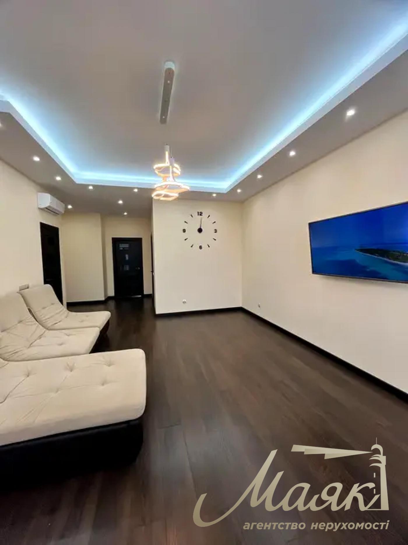 Аренда квартиры 2 комнаты, ул. Саперное Поле 12, ЖК Французский квартал